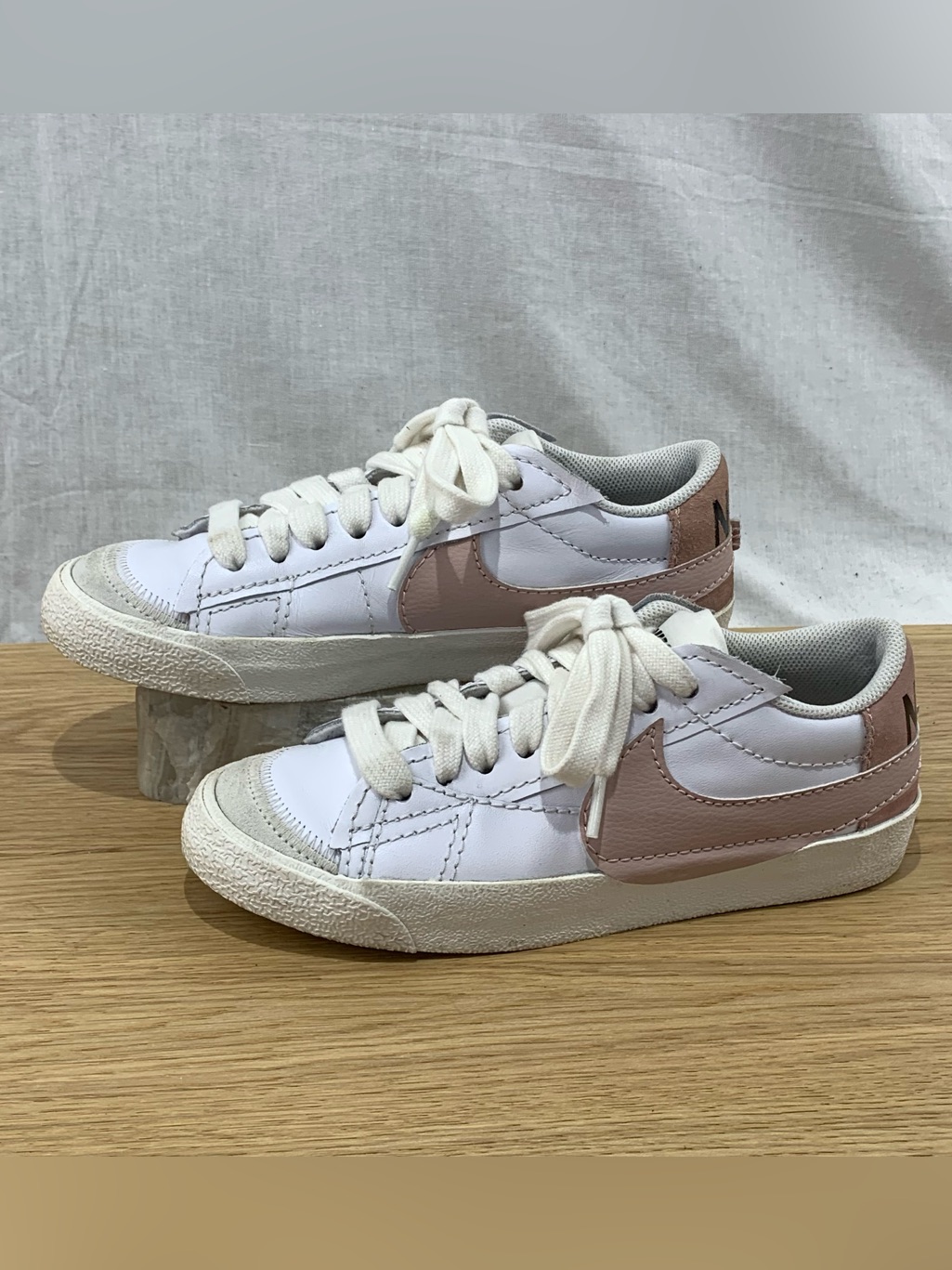 Nike Blazer '77 Jumbo Low Womens Size 7.5 White Pink Athletic Shoes